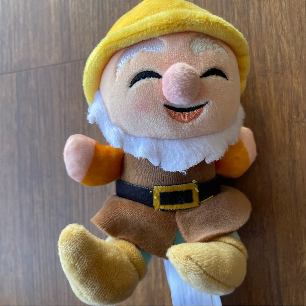 Disney Parks Wishables Snow White's Enchanted Series Happy Plush Seven Dwarfs